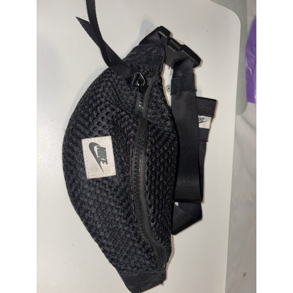 Nike Black Mesh Waistbag Hip Fanny Pack /Small Bag Unisex CU2609 010 HTF